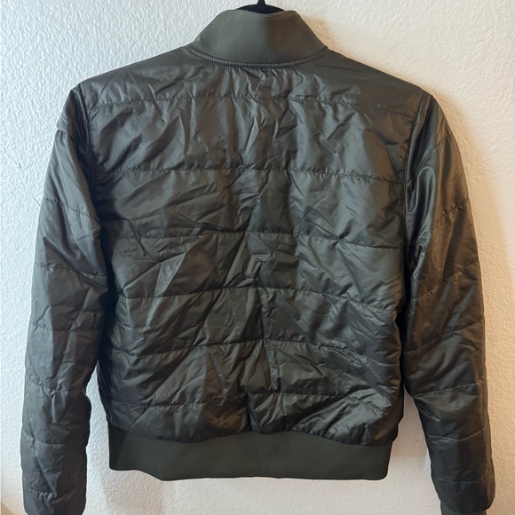 Lululemon Nonstop Bomber *Reversible - Dark Olive size 6 - Picture 4 of 6